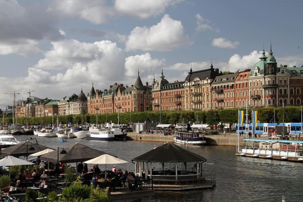 Ferienwohnung Laegenhet Med Fantastiskt Laege Stockholm Exterior foto